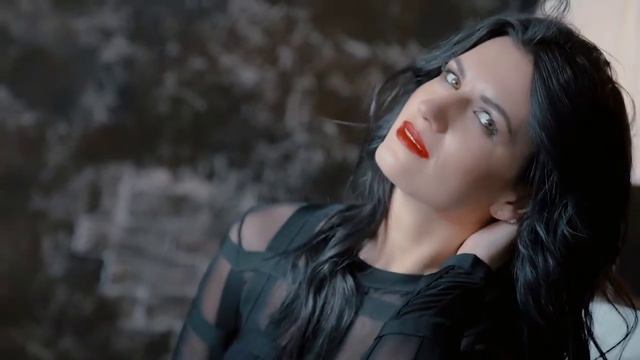 ТЕМНИКОВА - ДВИЖЕНИЯ (fashion clip the song) смотреть онлайн