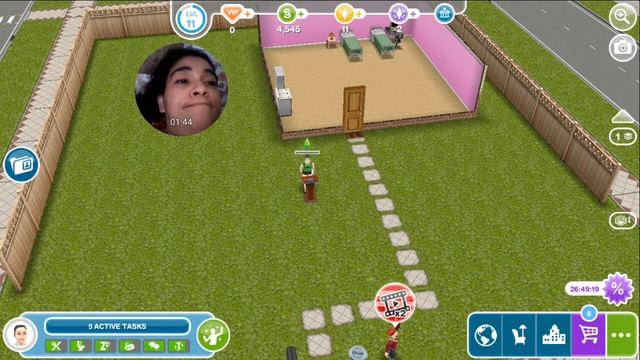 Practice Auctioneering Using A Neighbor's Auction PODIUM #simsfreeplay