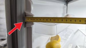 Соседи умоляли меня сделать им так же! Доводчик для двери холодильника своими руками