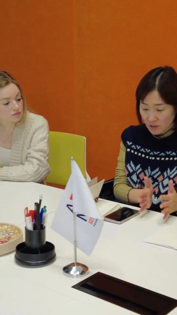 Встреча с партнерами смотреть онлайн