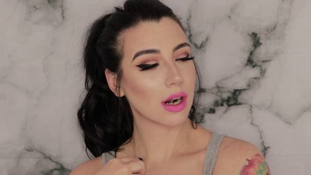 NEW & IMPROVED KAT VON D Studded Kiss Lipstick Swatches | MsQuinnFace смотреть онлайн