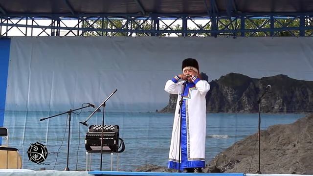 Сарымай Урчимаев -алтайский комус
