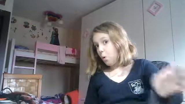 Делаю сама пакетик из бумаги для моей подружки туда можно положить сладости и украсила я ещё наклей смотреть онлайн