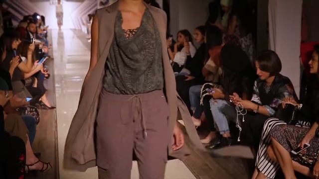 City Of Stars | LIU JO Runway Show смотреть онлайн