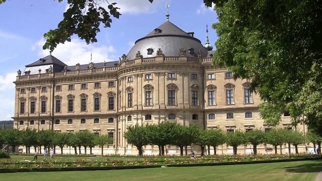 Вюрцбургская резиденция в Германии смотреть онлайн