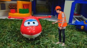 ТукТук Шоу - видео для мальчиков - Супер крылья сломались