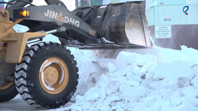 Глава Губкинского обязал дорожников очистить город от снега к концу недели смотреть онлайн