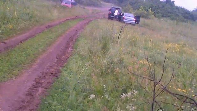 Pajero vip в грязи тащит Octavia смотреть онлайн