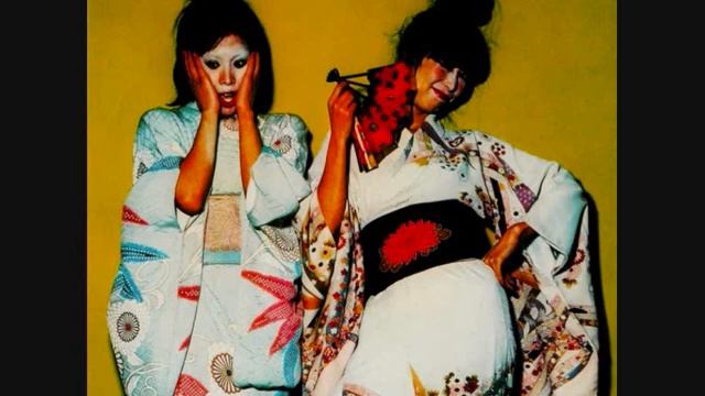 Sparks - Kimono My House Medley смотреть онлайн