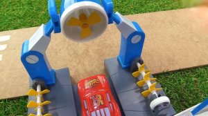 ToyClub шоу - Маквин потерял Мэтра - Гонки тачек