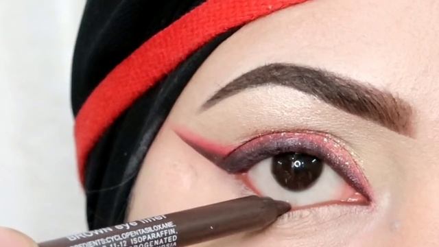 How to Apply Red Smudge double Liner using Glamourous face pallet//step by step makeup// look#6 смотреть онлайн