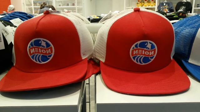 Splatoon Hats at Nintendo NY смотреть онлайн