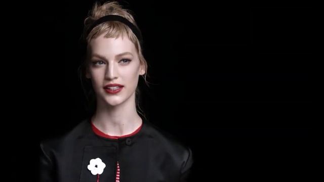 Iris Optiek Prada смотреть онлайн