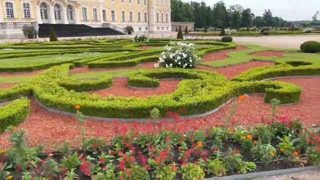 Рундальский дворец смотреть онлайн