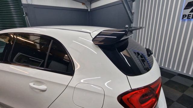 Mercedes-Benz A Class 2.0 A35 AMG (Executive) SpdS DCT 4MATIC Euro 6 (s/s) 5d смотреть онлайн