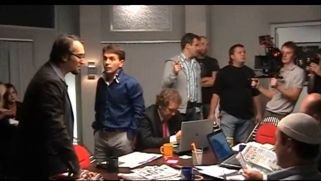 День Радио. За кадром. Пингвины смотреть онлайн