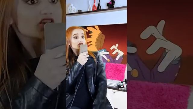 Daniela — Черный плащ смотреть онлайн