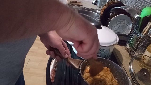 Пилешки бутчета с ориз VID 20240402 161204