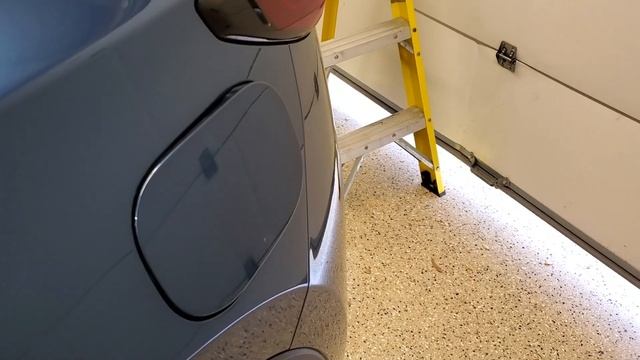 Mazda CX-5 How To Open Fuel Filler Door - Fill Gasoline Tank At Gas Petrol Station 2017 To 2023 2 смотреть онлайн