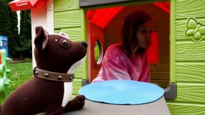 Новый сосед Шоколадки? Развивающие видео с игрушками для детей Как Мама