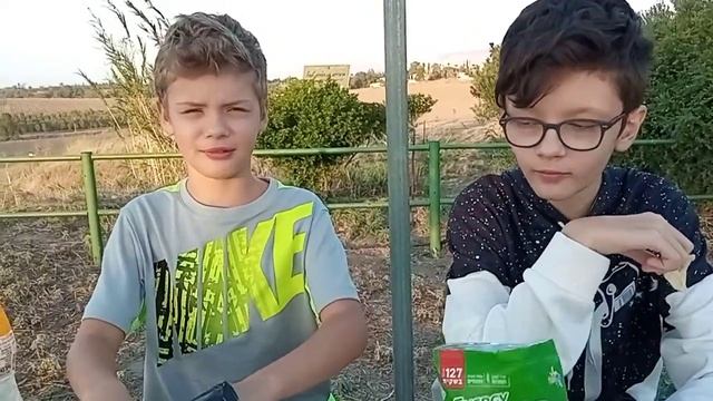 Распаковка машинок на пульте управления в этом видео не будет смотреть онлайн