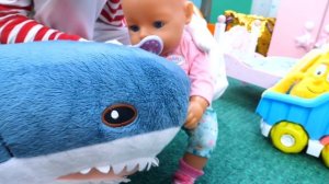 БЕБИ БОН куклы в видео онлайн - Подарок Феи для Baby Born! – Весёлые игры Дочки Матери для девочек