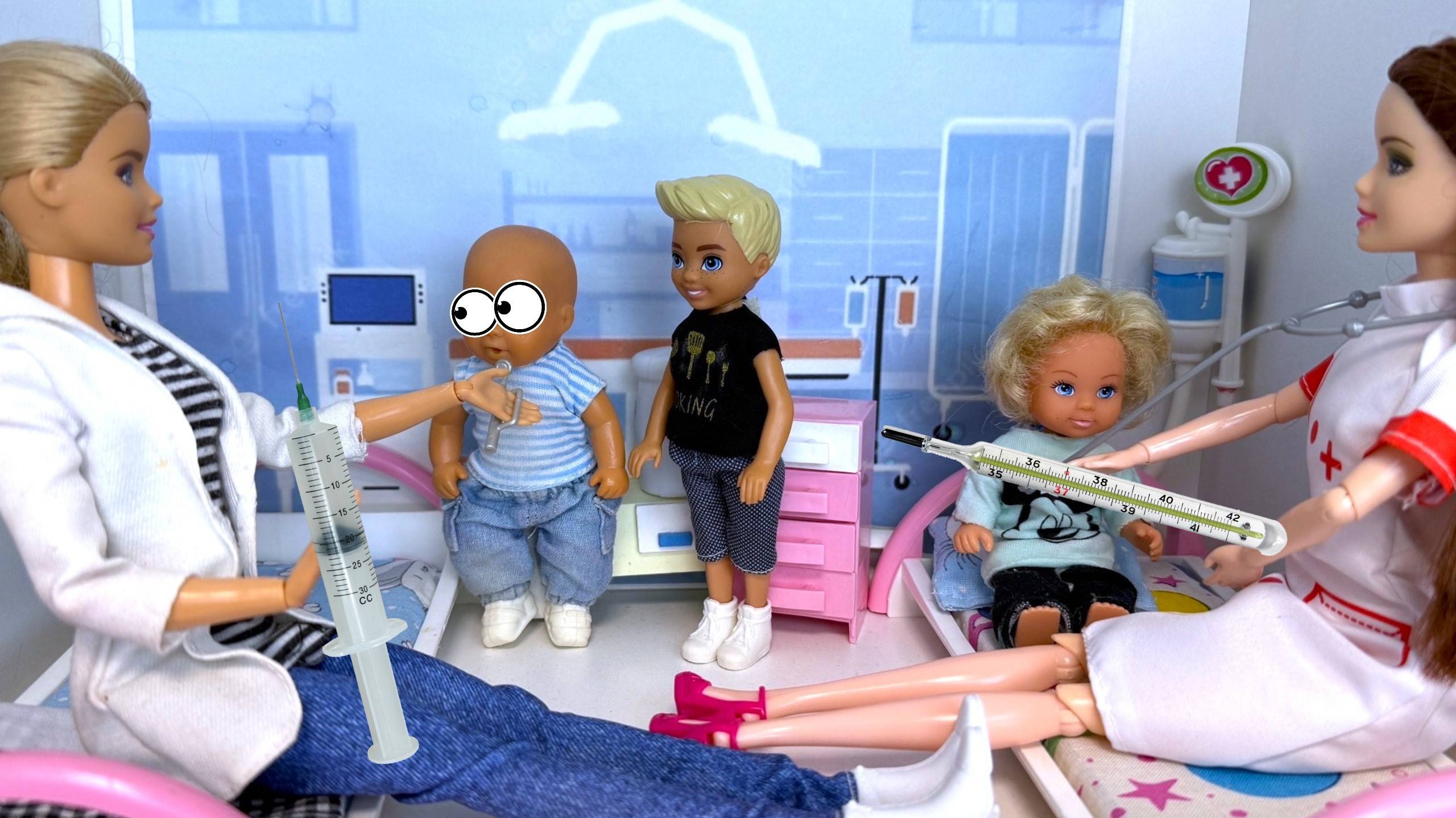 В БОЛЬНИЦУ ВСЕМ КЛАССОМ😱 ГРИПП! Катя и Макс веселая семейка! Куклы Барби и ЛОЛ истории ДАРИНЕЛКАТВ смотреть онлайн