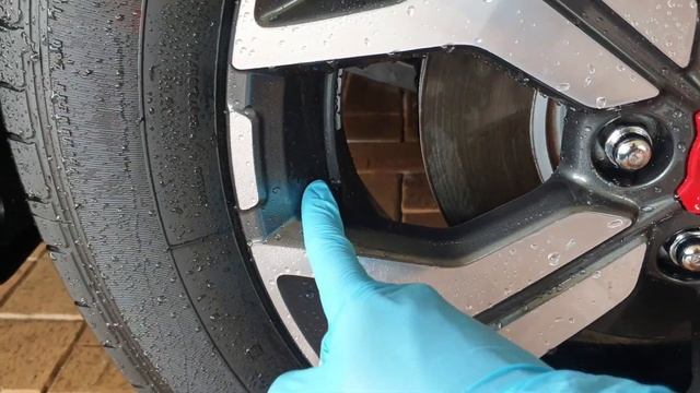 Turtle wax Redline vs Glossworx Iron r+ (Iron fallout remover wheel cleaners) смотреть онлайн