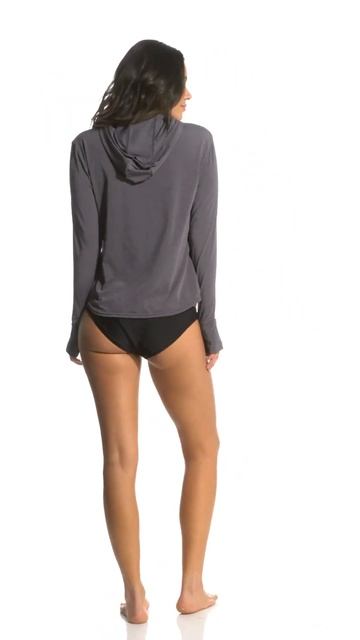 Xcel Women's Kammies L/S Rashguard Zip Hoodie | SwimOutlet.com смотреть онлайн
