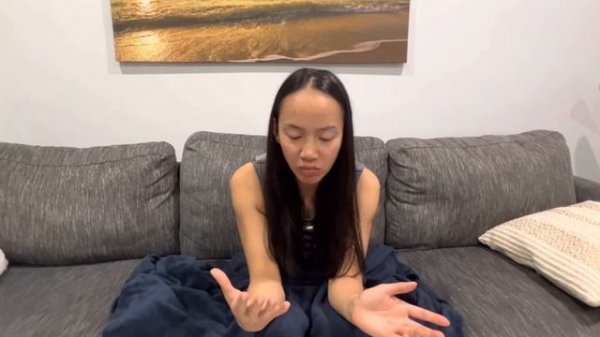 Kinder Bueno Eggs 🇮🇹 & Kinder Mini Eggs Hazelnut 🇧🇪 - Should you buy these for Easter?