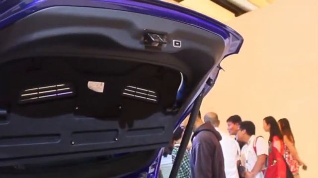 Eksterior Ferrari GTC4Lusso T смотреть онлайн