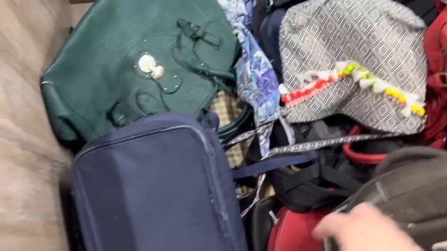 Одяг, взуття, сумки - знахідки в Секонд Хенд / Vlog Second Hand смотреть онлайн