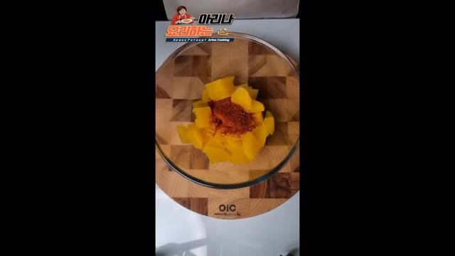 [No.201] 단무지 팍팍 무쳤냥? | Салат из маринованной редьки | Pickled radish #shorts смотреть онлайн