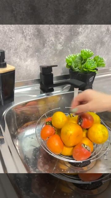 Смеситель для умывальника Vieir V113511-C чёрный смотреть онлайн
