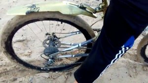 НА ВЕЛОСИПЕДЕ ПО ГРЯЗИ