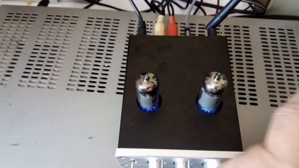 ЛАМПОВЫЙ ПРЕДУСИЛИТЕЛЬ AIYIMA TUBE-A3 PRO