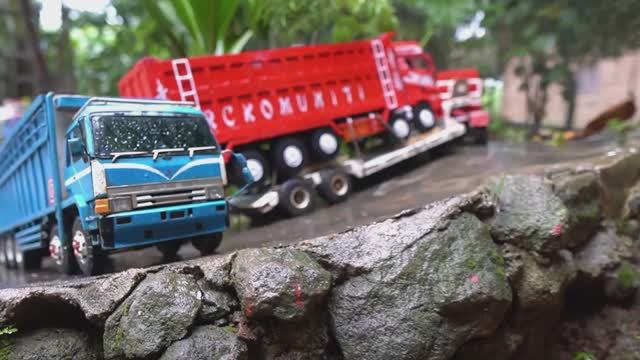 МОЙ грузовик с дистанционным управлением + место, которое я построил для использования своего грузов