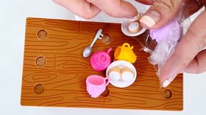 Видео для девочек - Маша строит дом для кукол Барби