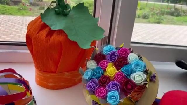 Дефиле креативных головных уборов! смотреть онлайн