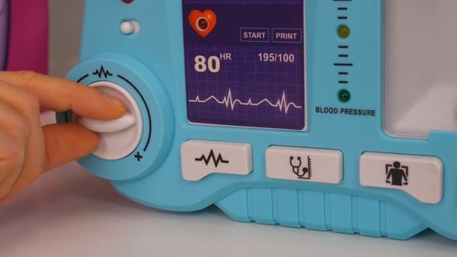 Игрушка собачка Шоколадка проглотила фишку? Игры в больничку и мультики для детей Как Мама смотреть онлайн