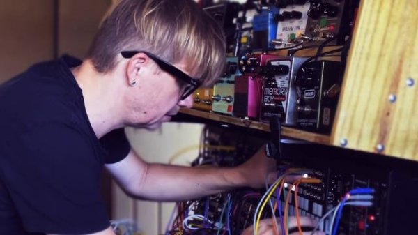 ＂Dive dive dive＂ - modular and analog synths techno live performance