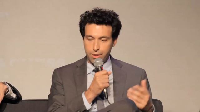 Alex Karpovsky Isn't Digging Therapy — Running Late with Scott Rogowsky смотреть онлайн