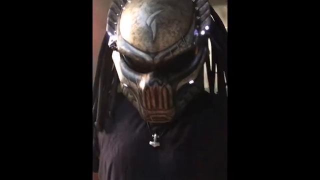 Helmet Predator Wolf #rezzer #predatorhelmet #predatorwolf смотреть онлайн