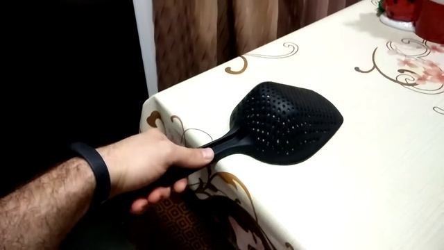 Nylon Scoop Shaped Spoon Colander - BLACK смотреть онлайн