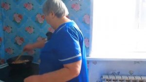 Сибирская Деревня и уставший сынуля-красотуля который ест вкусняшки День в селе ПОДВАЛ ИЛЬИЧА влог