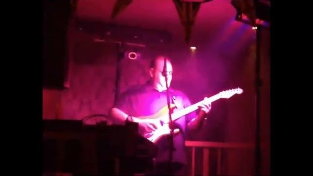 Clyde Parry God save the queen - Brian May Queen - Tribute Nile Jordan смотреть онлайн