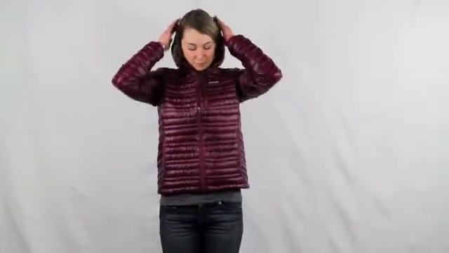Patagonia Women's Ultralight Down Hoody смотреть онлайн