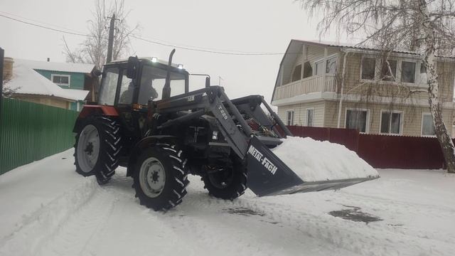 Чистка снега на МТЗ 952.3. Snow cleaning at Mtz 952.3 смотреть онлайн