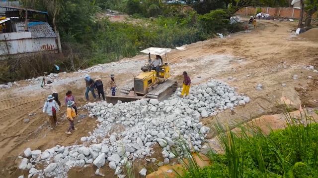 Amazing New Project ,Talent Operator Bulldozer Clearing Cement Stone, Sand into Water Build Road смотреть онлайн