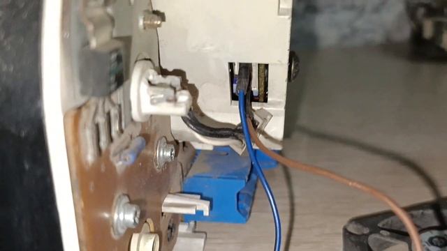 Как проверить спидометр на коленке?АУДИ 80 UN4